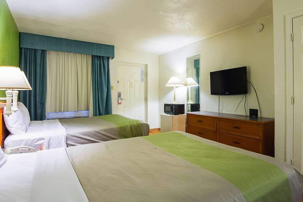 Baymont By Wyndham Tulsa Broken Arrow Motel Værelse billede